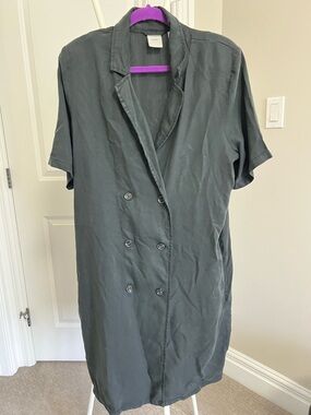Double-Breasted Short Sleeve Midi Dress in Dark Gray